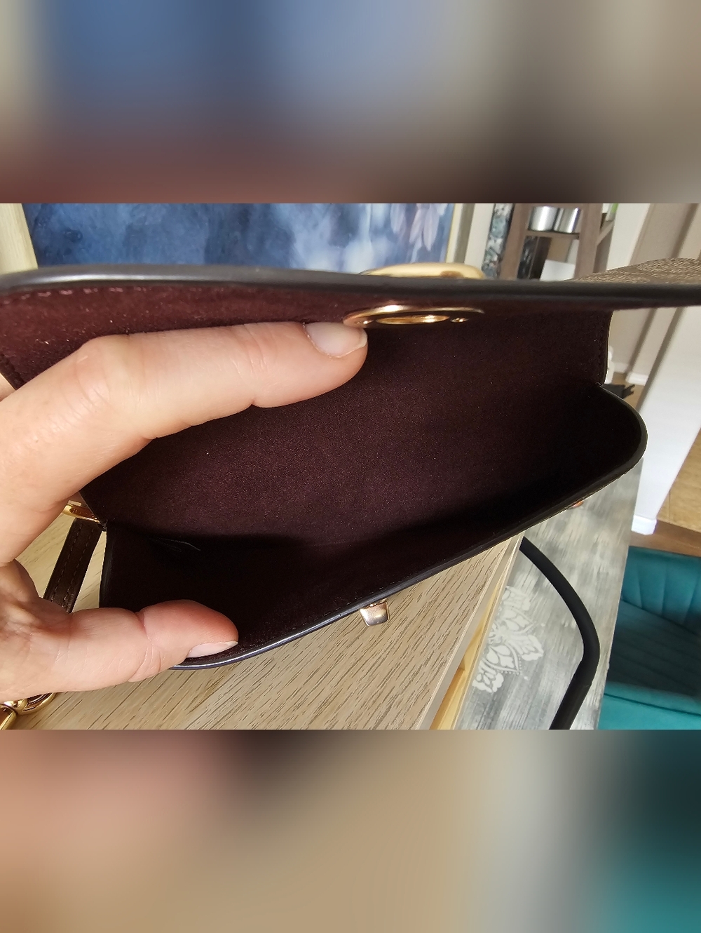COACH Eyeglasses/Sunglasses Case - Turn-Lock Style - Picture 10 of 13
